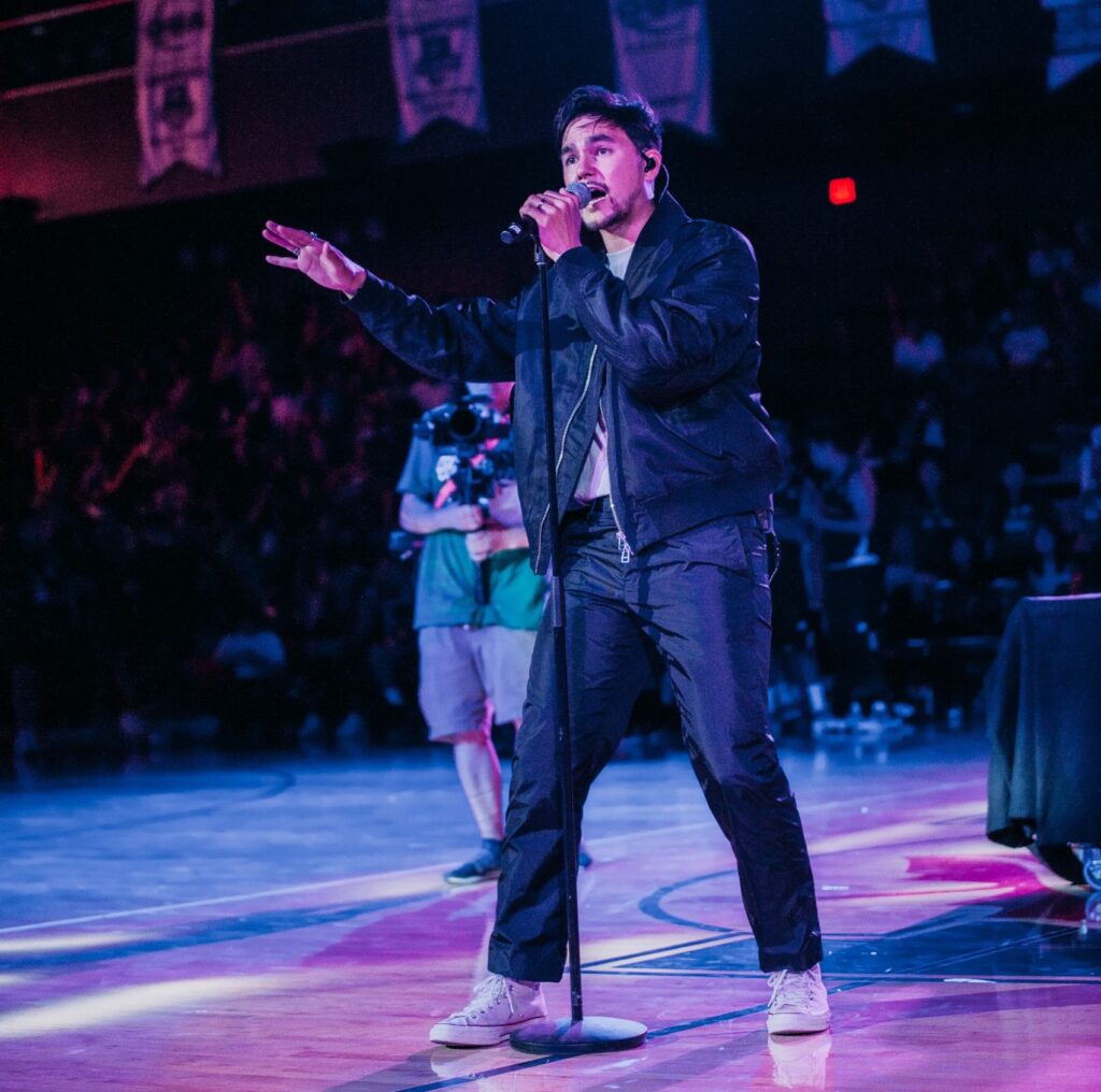 Tyler Shaw performing at centre court